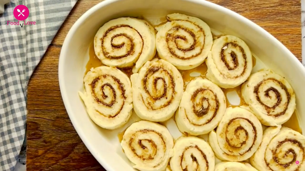 keto cinnamon rolls