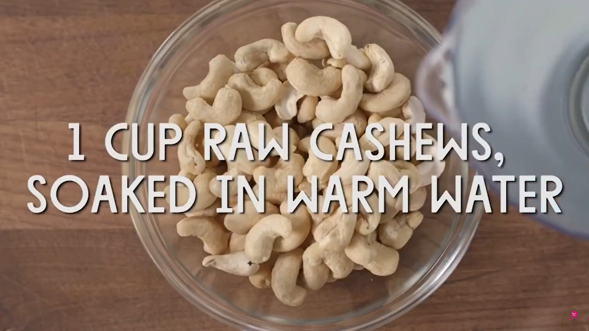 soaking cashew nuts in water